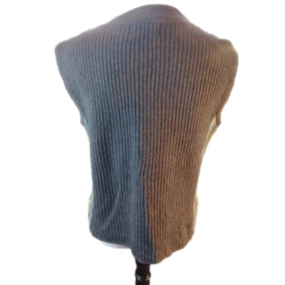 Vintage Zip Front Sleeveless Sweater/Vest with Pattern Details Size Small - Picture 6 of 9
